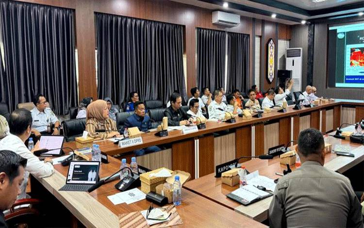 Waket II DPRD Barito Utara Dorong Penguatan Koordinasi dan Pencegahan Karhutla di Bumi Iya Mulik Bengkang Turan