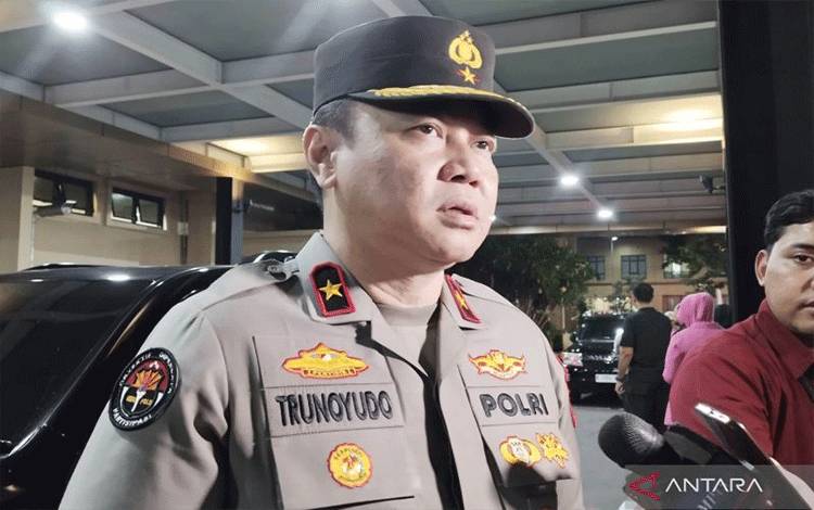 Kapolri Lantik dan Sertijab 27 Pejabat dan Kapolda Baru