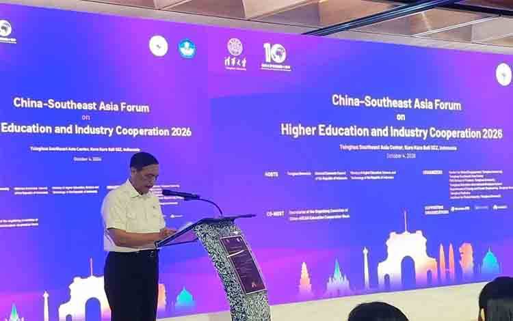 Luhut Ajak Universitas Tsinghua Kembangkan Riset AI di Bali Tahun Ini