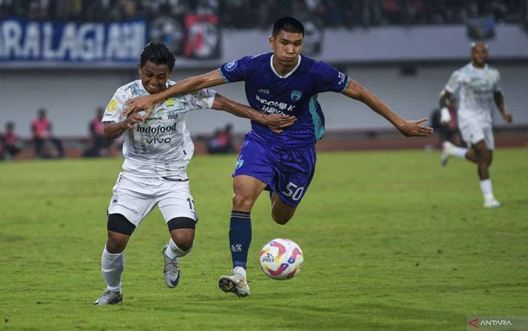 Pemulihan Cedera Febri Hariyadi Berjalan Lancar