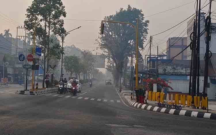 Udara Kobar Tidak Sehat, Dinkes Imbau Warga Kurangi Aktivitas di Luar
