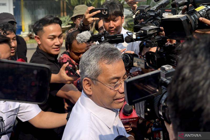 Prabowo Kumpulkan Pejabat Ekonomi di Istana, Agenda Rapat Masih Tertutup