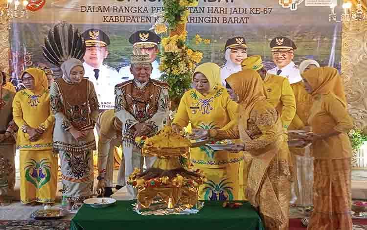 HUT ke-67 Kobar, Nurhidayah Minta Maaf dan Ajak Masyarakat Hadapi Tantangan Bersama