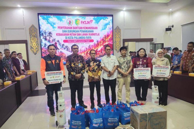 OJK dan BI Bantu Sumur Bor hingga Oksigen untuk Penanganan Karhutla Palangka Raya