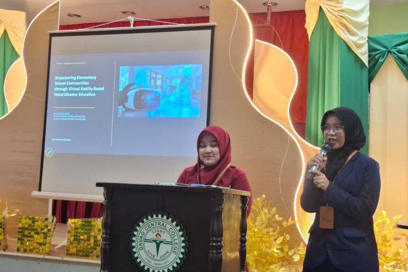 Mahasiswa UMPR Kenalkan Edukasi Banjir Berbasis VR di Filipina