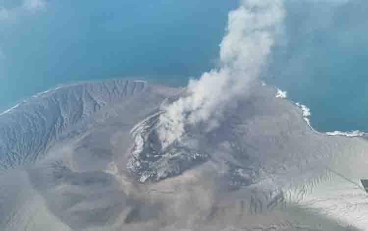 Gunung Anak Krakatau Erupsi, Masyarakat Diimbau Jauhi Radius 2 Km