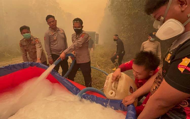 Karhutla Gambut di Desa Madara Barito Selatan Sulit Padam, Hotspot Kembali Muncul