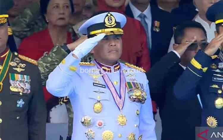 KSAL Laksamana TNI Muhammad Ali (tengah). (ANTARA/Ho-tangkapan layar siaran Youtube PuspenTNI)