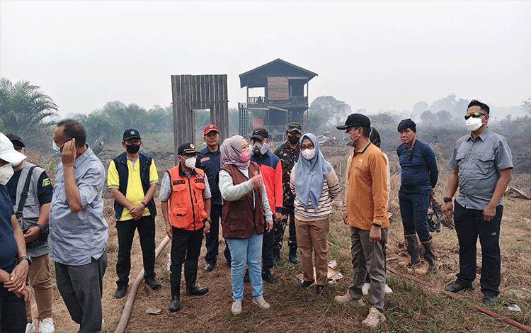 Bupati Kobar Ajak Perusahaan dan Warga Tangani Karhutla