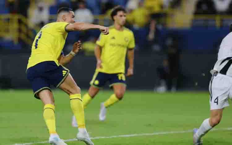 Al Nassr Kalahkan Neftchi, Johar Taklukan Pohang
