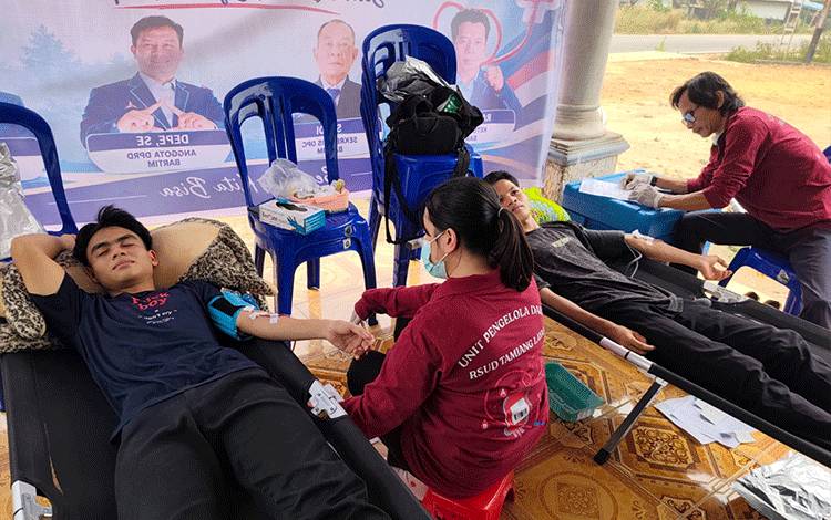 Demokrat Barito Timur Libatkan Kader dalam Aksi Donor Darah di Tamiang Layang
