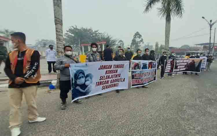Enam Tuntutan Warga dan Relawan Karhutla Kobar, Minta Status Darurat Nasional