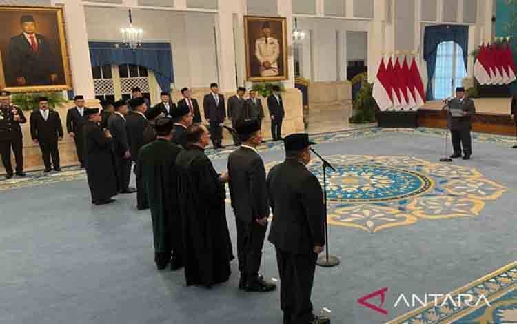Prabowo Lantik Yusuf Jauhari dan Richard Tampubolon sebagai Wamenhan