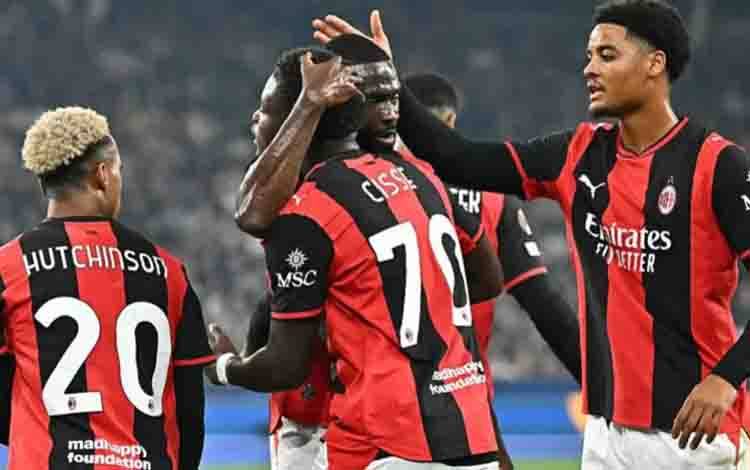 Hattrick Alphadjo Cisse Bawa AC Milan Menang 4-0 atas RB Salzburg