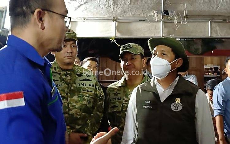Menhut Raja Juli Siapkan Operasi Dry Ice di Kalteng