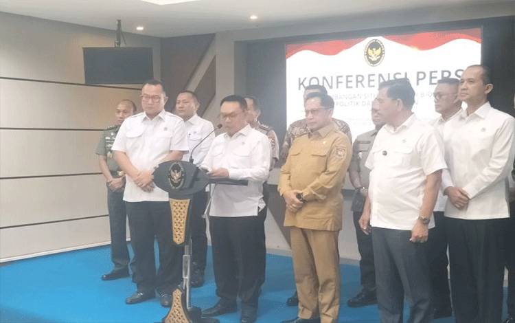 Menko Polkam Pastikan Pemerintah Sudah Maksimal Tangani Karhutla