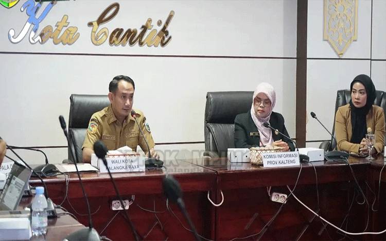 Wali Kota Palangka Raya Jamin Keterbukaan Informasi Publik