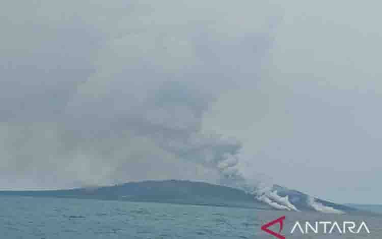 Badan Geologi Larang Warga Dekati Radius 5 Km dari Anak Krakatau