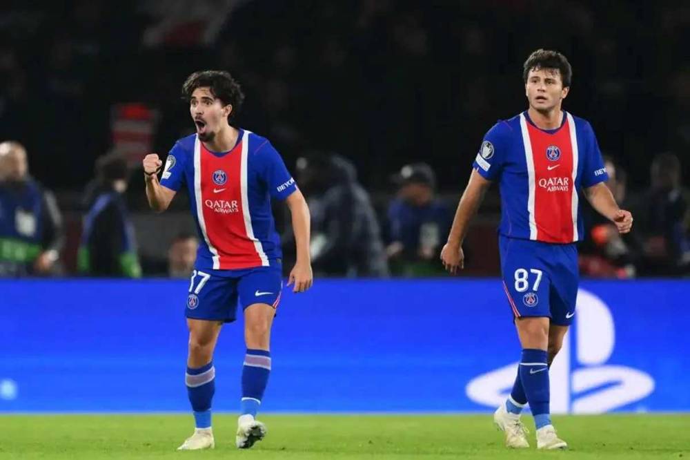 PSG Hantam Barcelona 4-2, Tetap Kokoh di Puncak Liga Champions