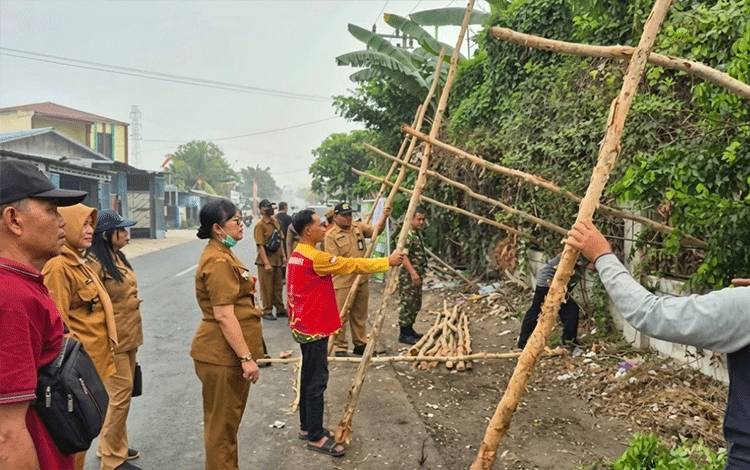 Lokasi Sampah Liar di Keruing Kapuas Disegel