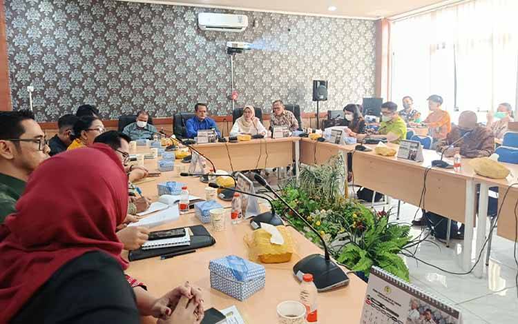 Komisi I DPRD Palangka Raya Bahas Perubahan Tapal Batas Kalampangan dan Kameloh Baru