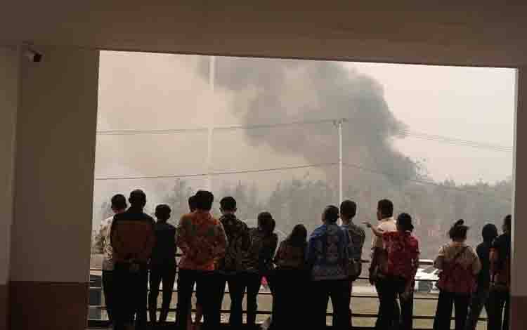 Karhutla di Kawasan Perkantoran Pemko Palangka Raya Meluas