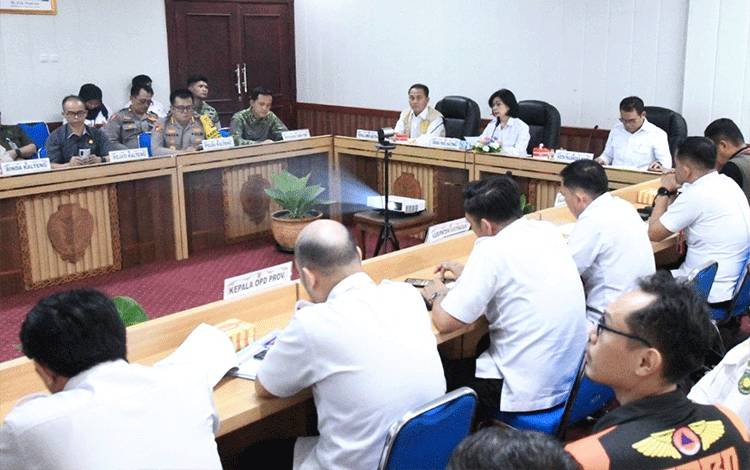 Sekda Kalteng Minta Satgas Karhutla Tidak Kendurkan Kesiapsiagaan Meski Mulai Hujan