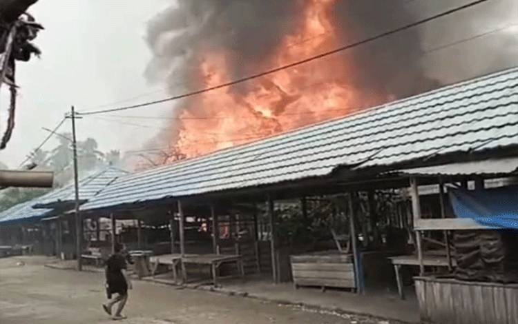 10 Rumah Warga Terbakar di Kawasan Pasar Muara Uya Tabalong