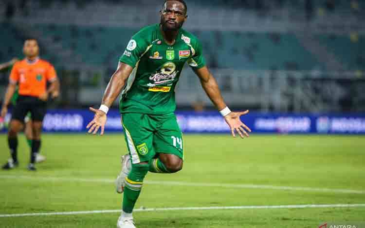 Persebaya Tumbangkan Madura United 3-1