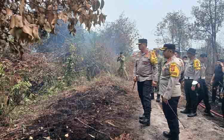 Kapolda Kalteng Tinjau Penanganan Karhutla di Katingan