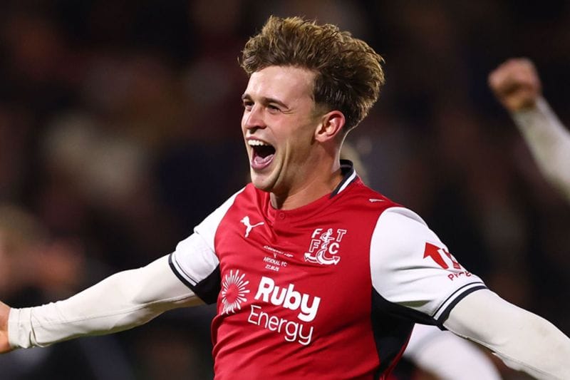 Fleetwood Singkirkan Arsenal 5-3 Lewat Adu Penalti di Piala Liga Inggris