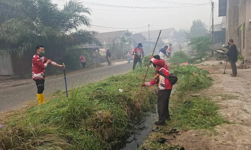 Kelurahan Baamang Hilir Mulai Antisipasi Terjadinya Banjir Menjelang Musim Hujan.